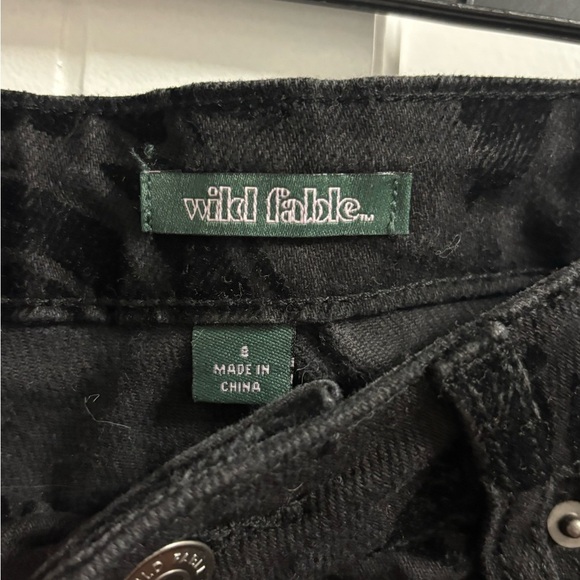 Wild Fable Black Floral Patterned Jeans Women’s Size:8 NWT - Picture 3 of 4